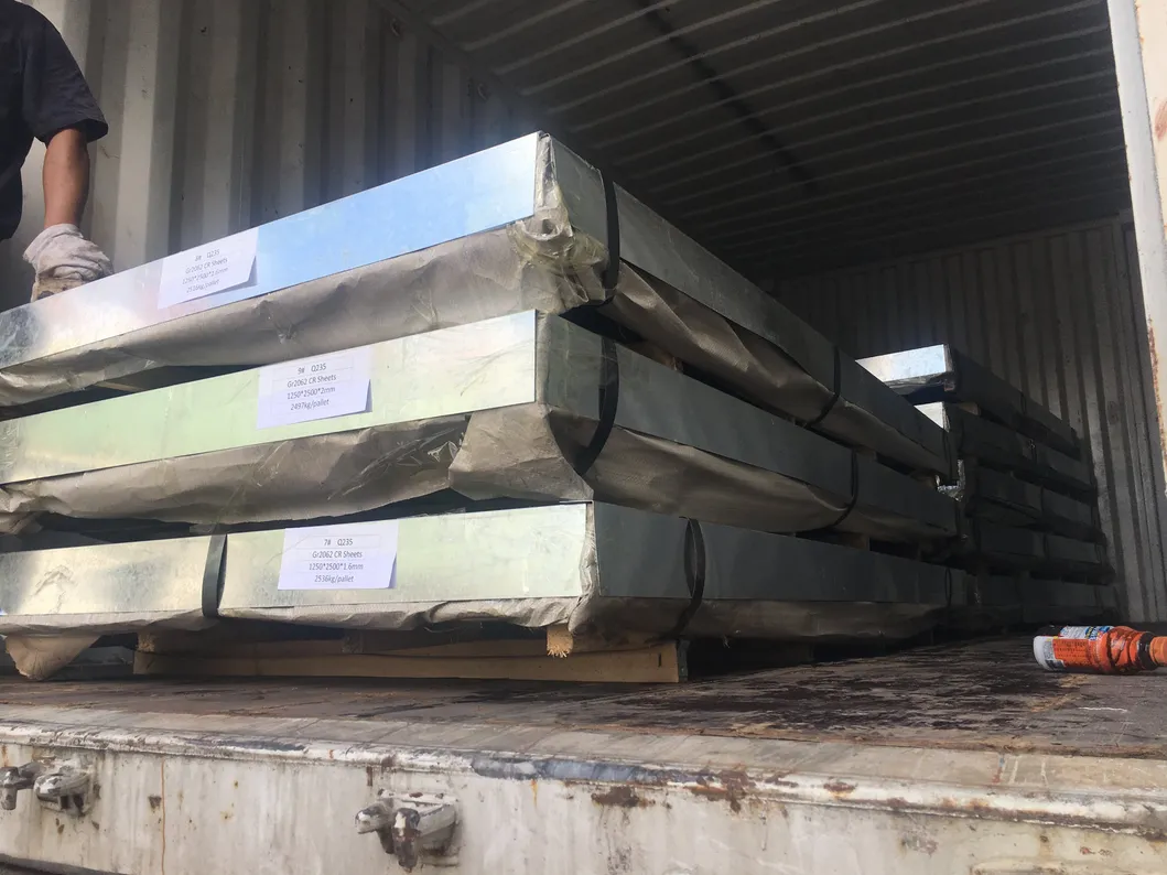 201 304 316 316L 310S 430 409 2205 321 410 420 904L Stainless Steel Plate with 2b Ba No. 4 Hl Checked Anti-Slip Tread Surface