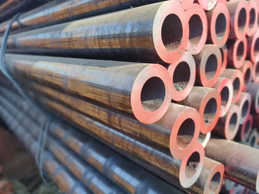 API 5L ASTM A106 Seamless Pipe Hot Rolled Carbon Welded Steel Pipe